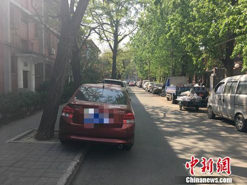 北京擬立法嚴(yán)懲違章停車 能否消弭有“錢”無恐？