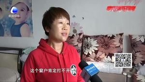 小區(qū)前開(kāi)啟“看海模式” 臭水突襲誰(shuí)來(lái)處理