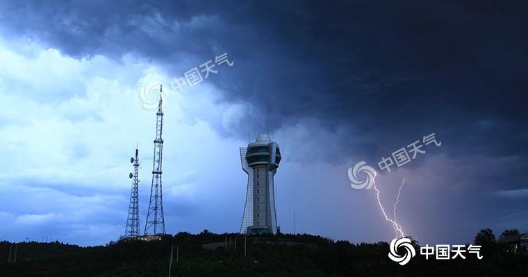 南方四省份被高溫“鎖定” 北方新一輪強(qiáng)降雨明夜上線