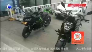零距離·交通：市交警一大隊(duì)嚴(yán)查違法摩托車 開展新一輪專項(xiàng)整治行動(dòng)